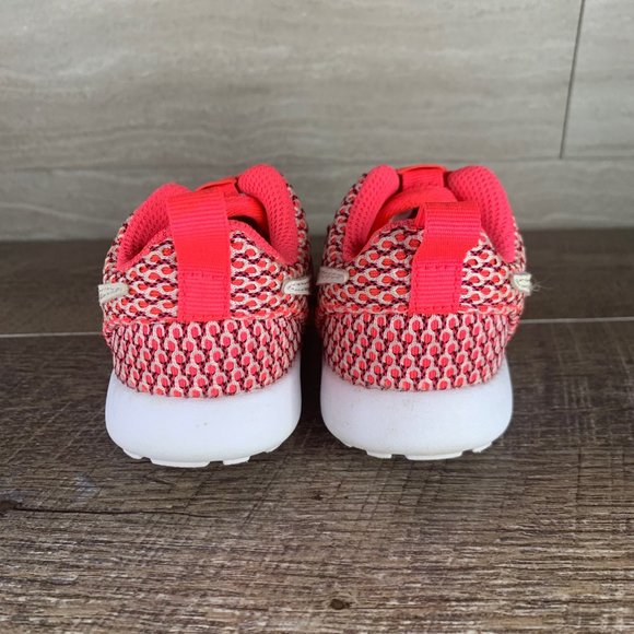 Toddler girls Nike Roshe One Sneaker - Picture 7 of 8